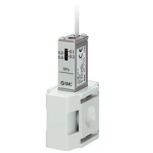 SMC IS10L-30-03-D   IS10L 系列 带L型配管连接器的压力开关